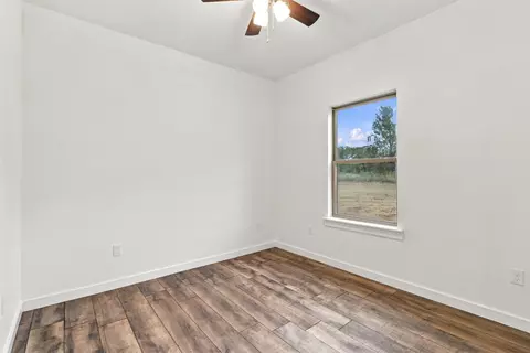 Bedroom - 21 Redbird Ln, Colbert, OK 74733 photo 1 of 6
