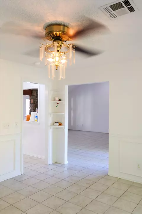 Dining - 10019 E 39th Pl, Tulsa, OK 74146 photo 1 of 1
