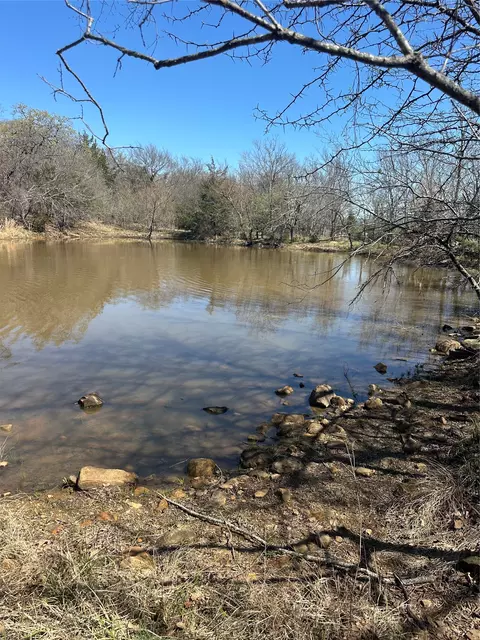 001 E Freds Fish Camp Rd, Stringtown, OK 74569 photo 3