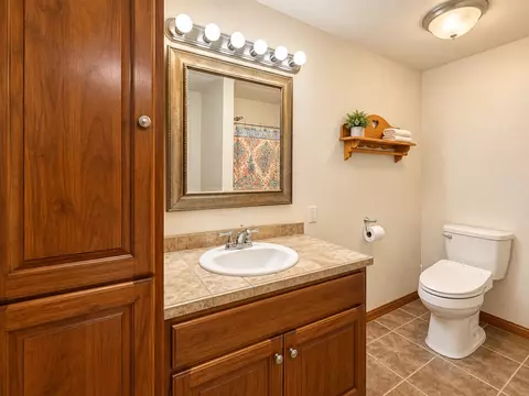 Bath - 121 Gilbert Dr, Eufaula, OK 74432 photo 1 of 3