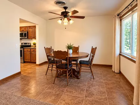 Dining - 121 Gilbert Dr, Eufaula, OK 74432 photo 1 of 1
