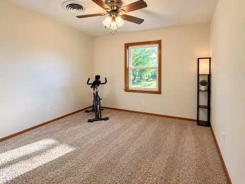 Bedroom - 121 Gilbert Dr, Eufaula, OK 74432 photo 1 of 6