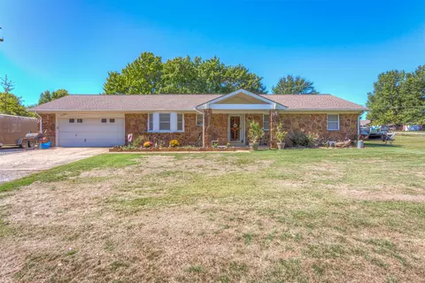 16932 S 321st East Ave, Coweta, OK 74429