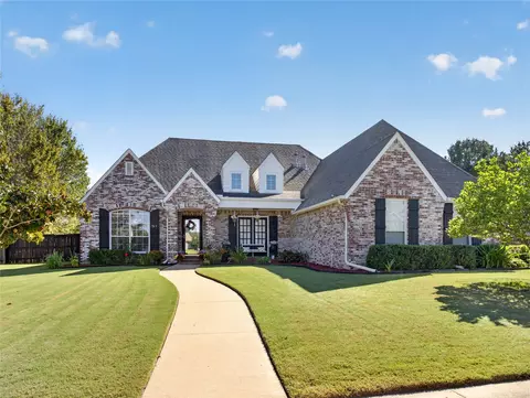 Exterior - 511 S 67th St, Broken Arrow, OK 74014 photo 1 of 7