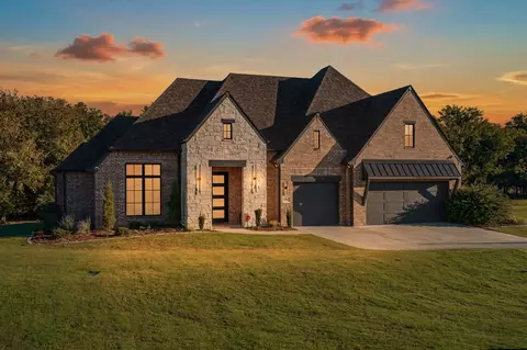 9597 E Bond Dr, Claremore, OK 74017