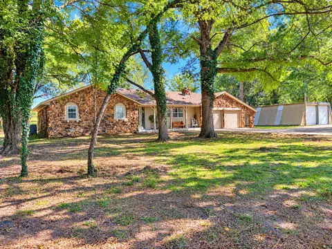 17155 S 321st East Ave, Coweta, OK 74429