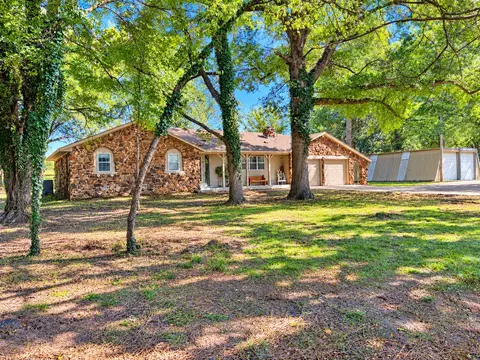 17155 S 321st East Ave, Coweta, OK 74429