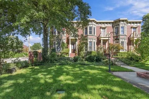 1621 S Lewis Ave, Tulsa, OK 74104