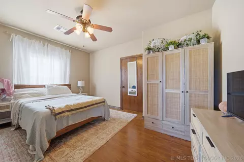 Bedroom - 5665 N 320 Rd, Haskell, OK 74436 photo 1 of 3