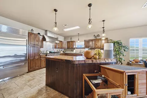 Kitchen - 5665 N 320 Rd, Haskell, OK 74436 photo 1 of 3