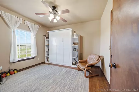 Bedroom - 5665 N 320 Rd, Haskell, OK 74436 photo 3 of 3
