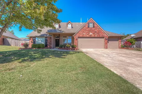 19923 E 48th St S, Broken Arrow, OK 74014