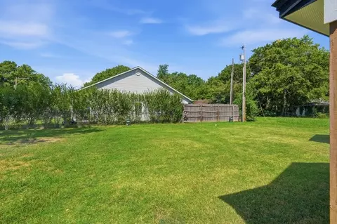 Exterior - 310 N Cincinnati Ave, Sperry, OK 74073 photo 7 of 8