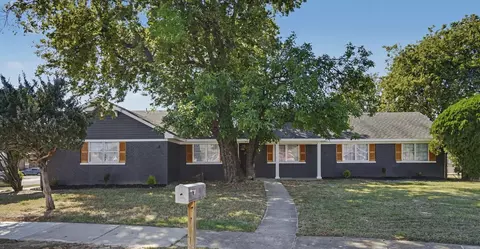 9920 E 28th Pl, Tulsa, OK 74129