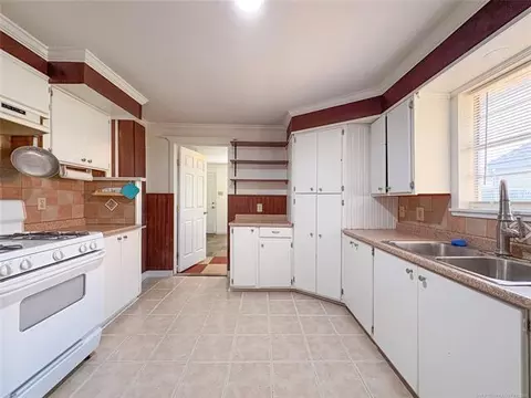 Kitchen - 2220 W 40th St, Tulsa, OK 74107 photo 1 of 3