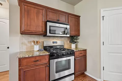 Kitchen - 18905 E 49th Pl, Tulsa, OK 74134 photo 4 of 6