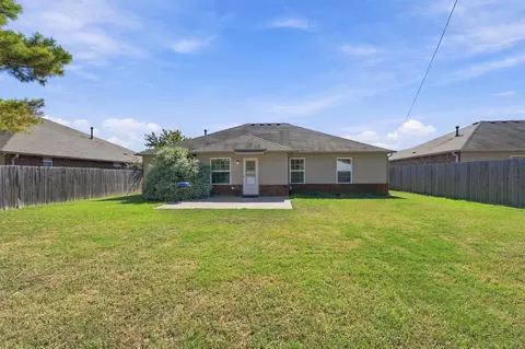 Exterior - 8535 E 126th Pl S, Bixby, OK 74008 photo 3 of 4