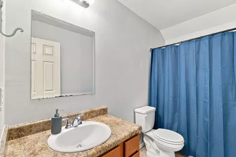 Bath - 8535 E 126th Pl S, Bixby, OK 74008 photo 1 of 2