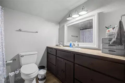 Bath - 114949 S 4227, Eufaula, OK 74432 photo 1 of 3