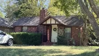 1813 W Oak St, Collinsville, OK 74021