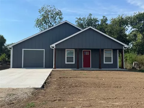 511 W Harrison, Chouteau, OK 74337