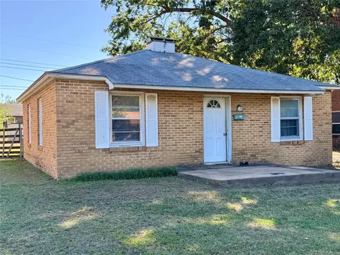 Exterior - 320 Park, Pryor, OK 74361 photo 8 of 10