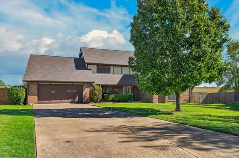 438 Chisholm Cir, Bartlesville, OK 74006