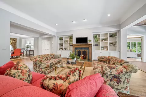 Living - 1617 E 30th Pl, Tulsa, OK 74114 photo 2 of 3