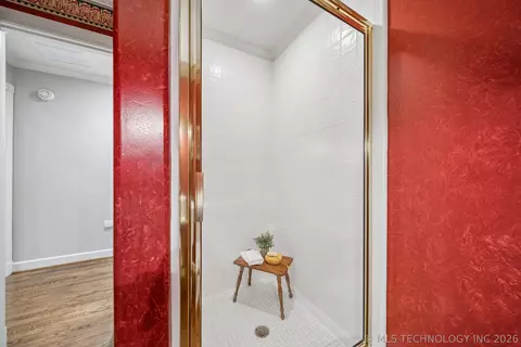 Bath - 1617 E 30th Pl, Tulsa, OK 74114 photo 6 of 10