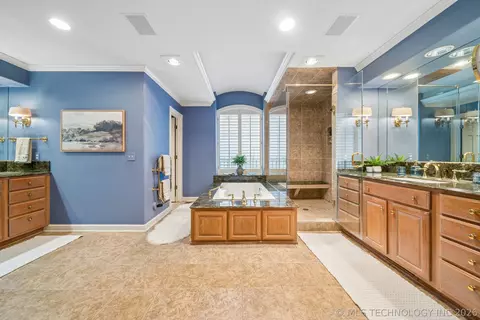 Bath - 1617 E 30th Pl, Tulsa, OK 74114 photo 1 of 10