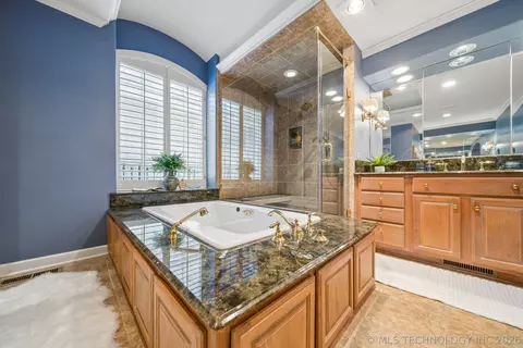 Bath - 1617 E 30th Pl, Tulsa, OK 74114 photo 2 of 10
