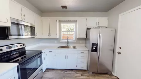 Kitchen - 1516 E Nancy, Ada, OK 74820 photo 2 of 4