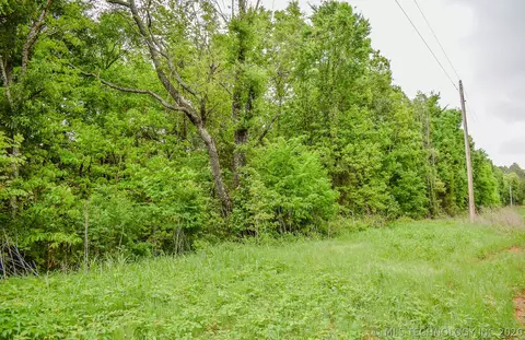 39 Fallon Rd, Hugo, OK 74743 photo 5