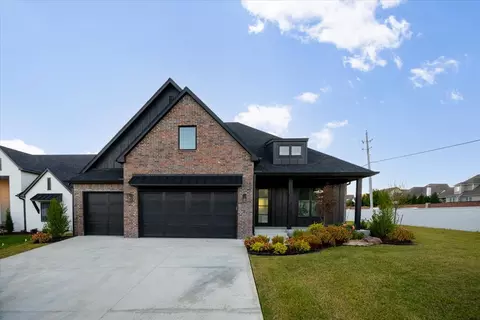 11212 S Fir Ave W, Jenks, OK 74037