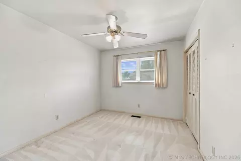 Bedroom - 7207 E 55th Pl, Tulsa, OK 74145 photo 1 of 3