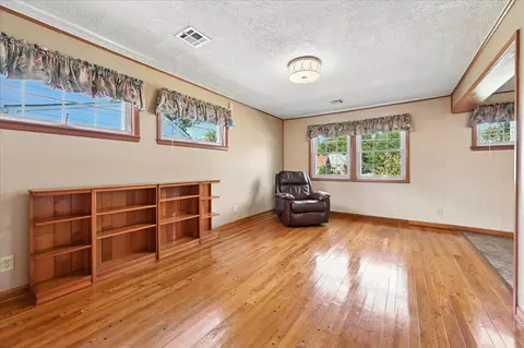 Living - 5318 E 35th St, Tulsa, OK 74135 photo 2 of 3