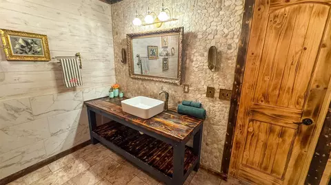 Bath - 12992 W Killabrew Rd, Hulbert, OK 74441 photo 1 of 5