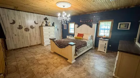 Bedroom - 12992 W Killabrew Rd, Hulbert, OK 74441 photo 1 of 6