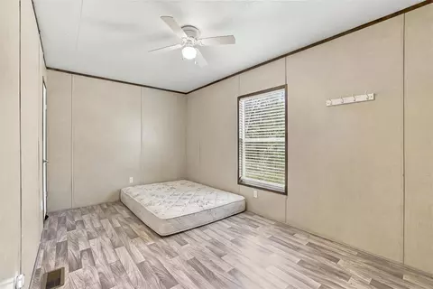 Bedroom - 229 Forest Ln, Durant, OK 74701 photo 5 of 6