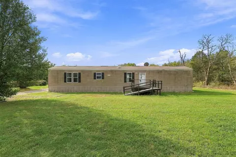 Exterior - 229 Forest Ln, Durant, OK 74701 photo 2 of 4