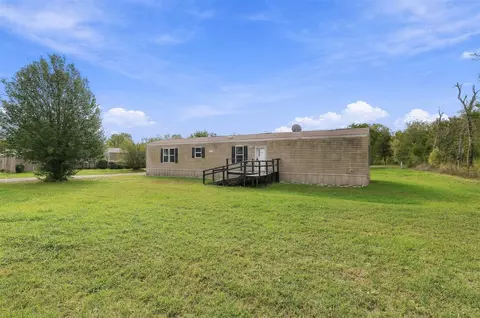 Exterior - 229 Forest Ln, Durant, OK 74701 photo 3 of 4