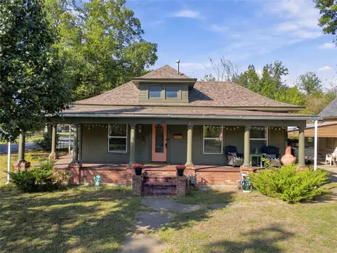 548 S Pne, Nowata, OK 74048