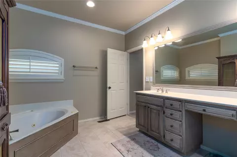 Bath - 5410 E 109th Pl, Tulsa, OK 74137 photo 1 of 5