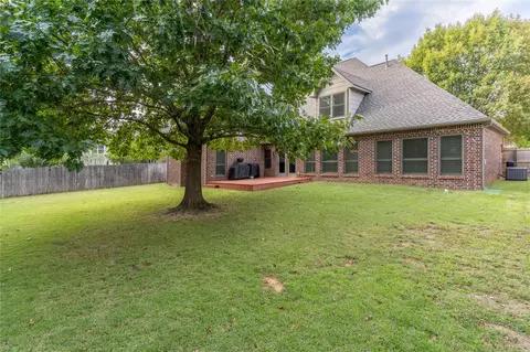 Exterior - 5410 E 109th Pl, Tulsa, OK 74137 photo 4 of 7