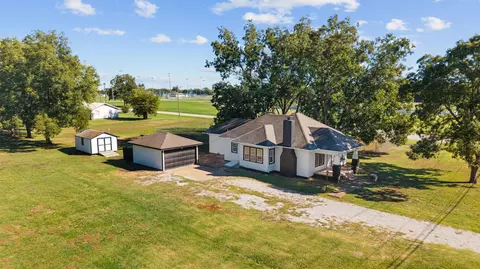 2520 E Tuxedo Blvd, Bartlesville, OK 74006