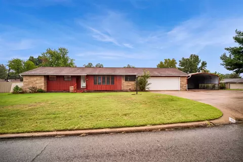 1318 N Main St, Sand Springs, OK 74063