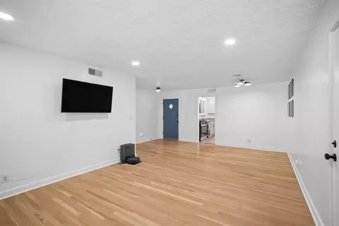 Living - 5731 E 22nd Pl, Tulsa, OK 74114 photo 3 of 4