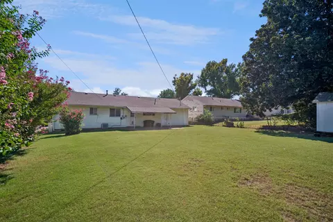Exterior - 5731 E 22nd Pl, Tulsa, OK 74114 photo 4 of 5
