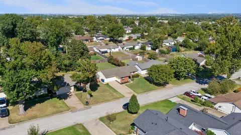 View/Area - 5731 E 22nd Pl, Tulsa, OK 74114 photo 2 of 4