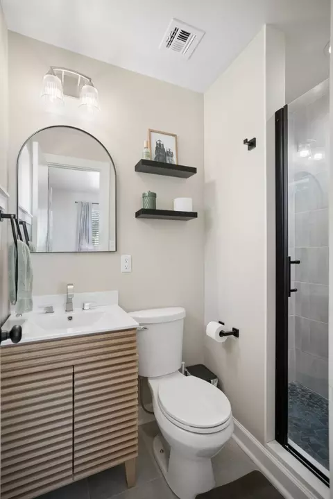 Bath - 5731 E 22nd Pl, Tulsa, OK 74114 photo 2 of 3